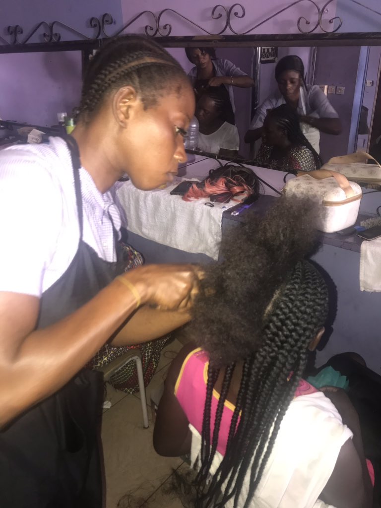 gayenjorrofoun1's tweet image. Day 2:Tresse for Class Two Students 
Beautiful Makeup &amp;amp; African braids ( Tresse) 
More years to come with success, prosperity &amp;amp; efficiency 
#gambia
#africanbraids 
#makeupartist