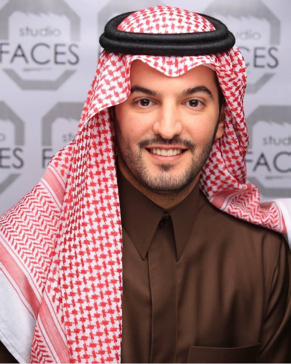قـوست المنشن No Twitter رئيس الهلال تقريب ا اسمه فهد بن سعد بن نافل العتيبي ١ عمره ٢٧ سنة ٢ خريج اقتصاد ٣ المدير التنفيذي الاول للوليد بن طلال
