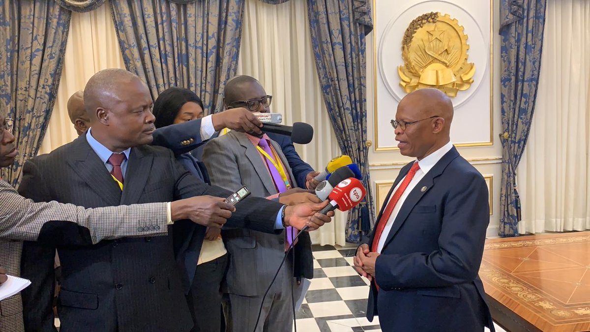OCJ_RSA's tweet photo. #5thCongress #CCJA Today Chief Justice #MogoengMogoeng had an opportunity to meet with the President of Angola. He addressed the media after the meeting. https://t.co/IEERGE35hP