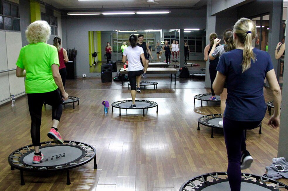 SC_Paraguay's tweet photo. Ubound 💫

Esta actividad trae numerosos beneficios entre los que se destacan la quema de grasas y la tonificación muscular.
Al ser un ejercicio de bajo impacto permite entrenarse por más tiempo y con mayor intensidad. 🏃🏽‍♀️
.
✔️Martes y jueves 18hs. https://t.co/gN1EKcp1qm