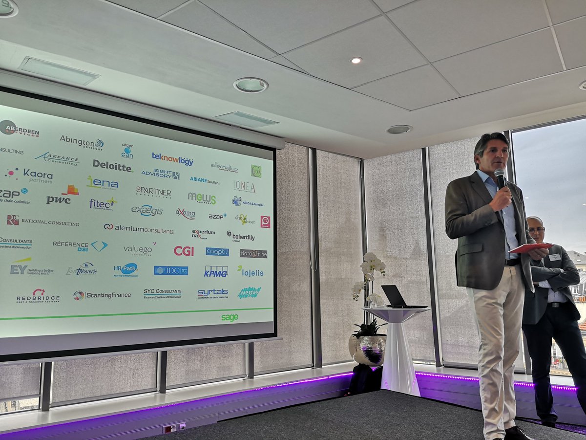PrimonClaire's tweet photo. Belle soirée Sage Advisory Network avec nos cabinets de conseils et notre Direction Sage, à La Terrasse de Paris ! @grejou @CelineBayle @LaurentDechaux @Franckhourdin @ingridcornaire https://t.co/hUyPCoz2xQ
