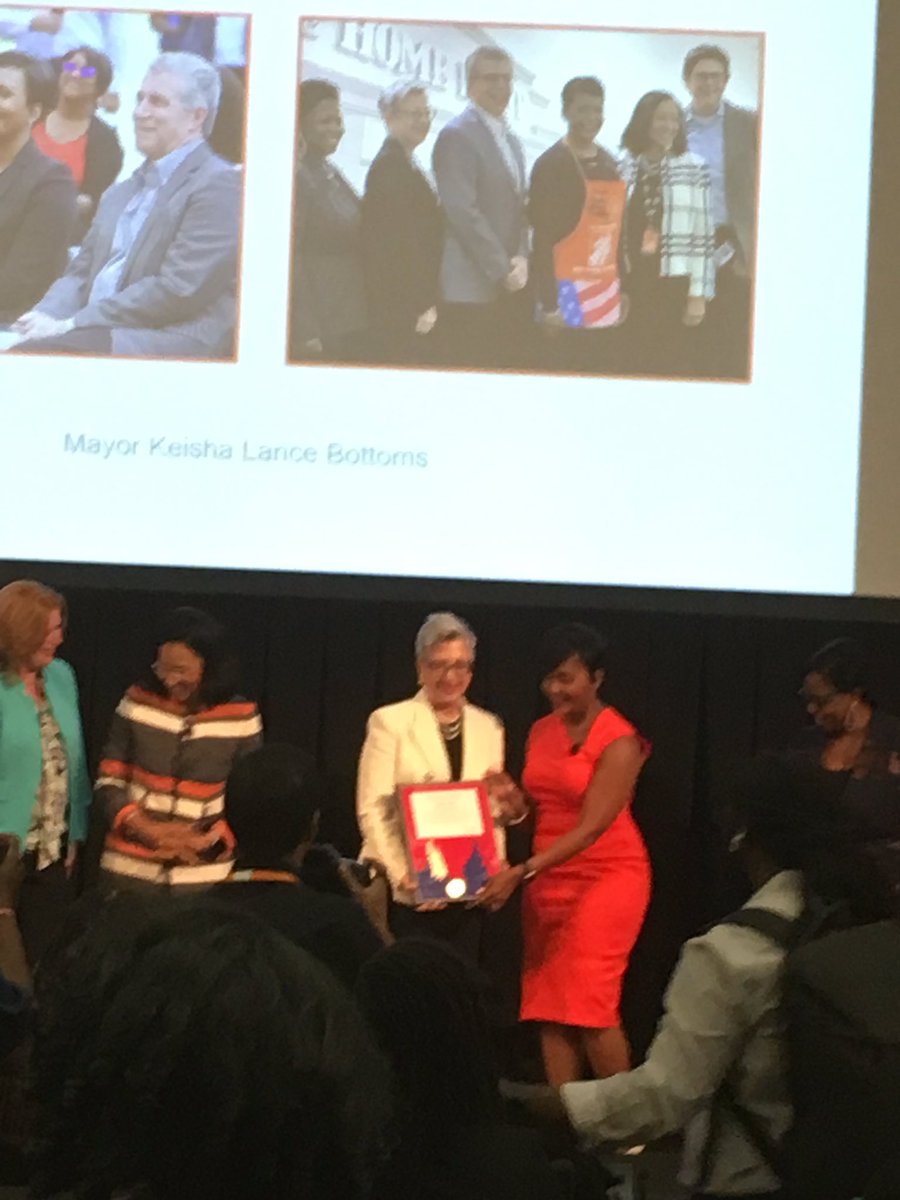 So proud of @caroltome2 she received the #Phoenixaward from the mayor of Atlanta! @KeishaBottoms #thehomedepot #lovethecompanyiworkfor