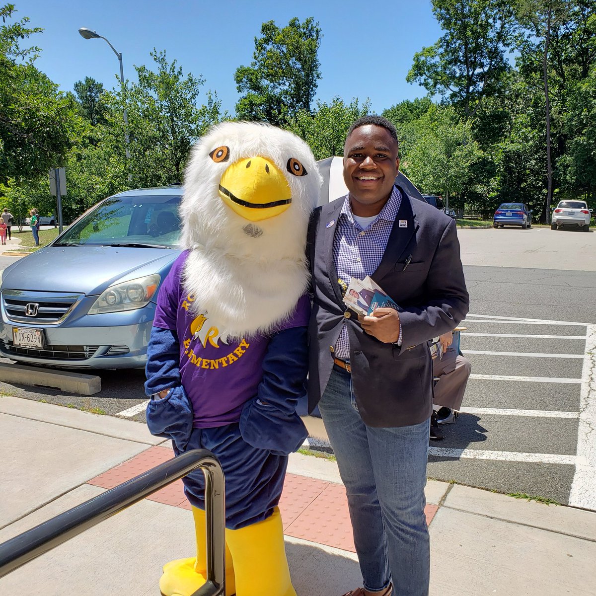 EdmondforPWC's tweet photo. Hanging out with the Rockledge Elementary Mascot at the polls this afternoon! https://t.co/OhFAwQnvtx