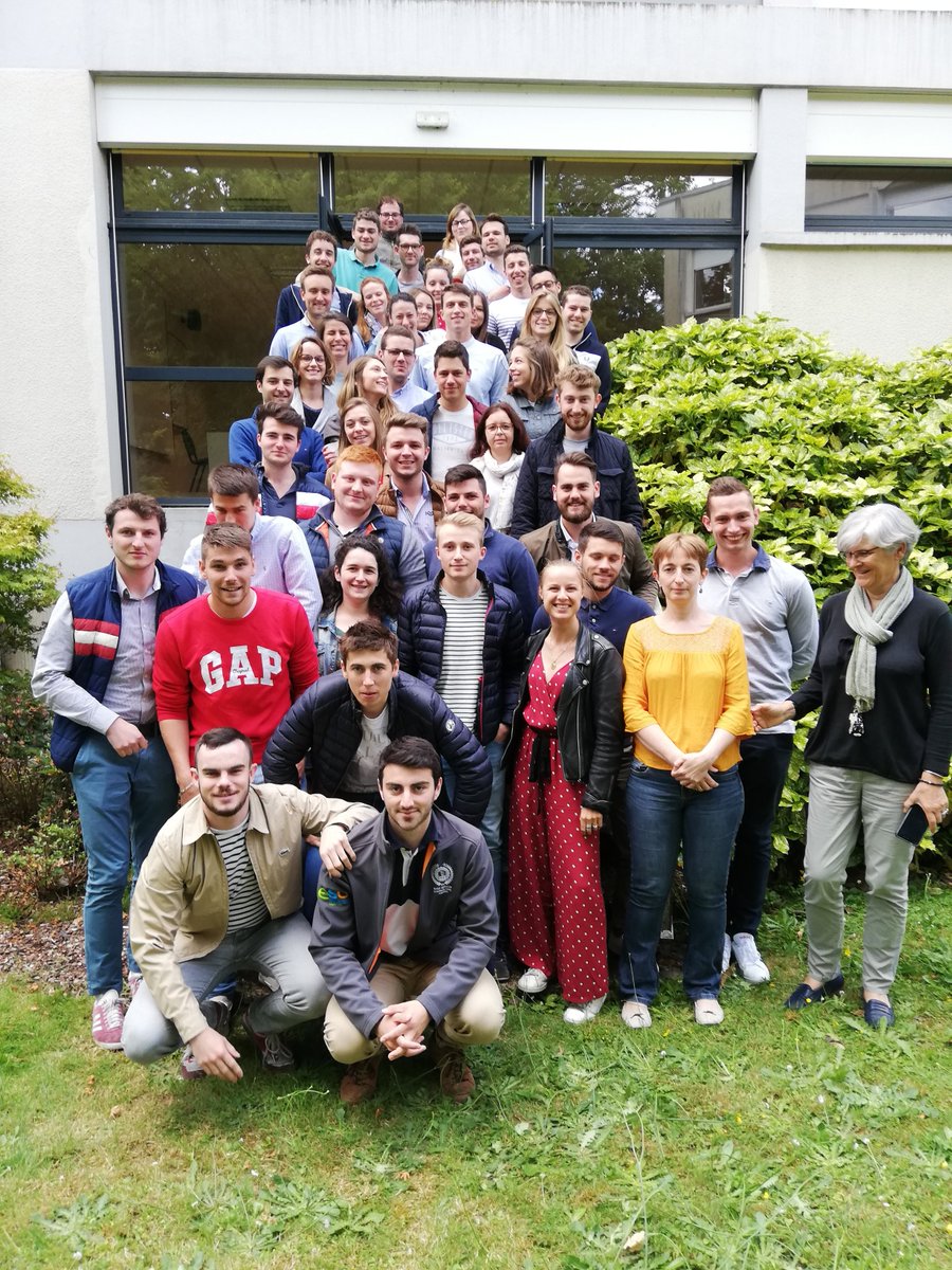 🎉Fin de parcours @Groupe_Esa pour les étudiants #Agricadre #Promo27 Au  programme, soutenances de mémoire, examen 🇬🇧, découvertes 🌎 ,  poursuites d'études 🎓ou emploi 👍. Bon vent à chacun et merci à tous  les enseignants, intervenants, tuteurs 👏