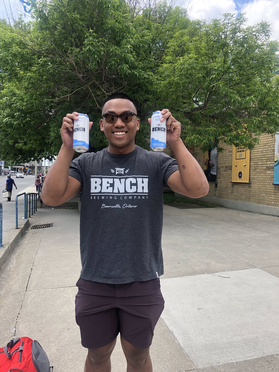 benchbrewing's tweet photo. The #BenchBrigade is at #QueensQuay today handing out free Stone Road White Ales! Find them by checking out our Instagram stories and grab your #BenchBrewing today 🍻 #OntarioCraftBeer https://t.co/FnRRvxgNkG