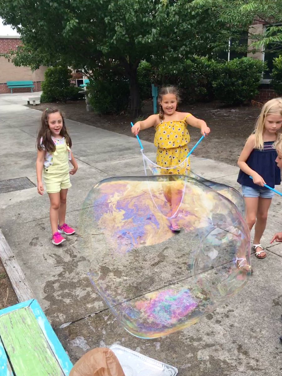 fischettis_1st's tweet photo. The science of BUBBLES!!! #stem #funinfirst #NHCSChat #almostsummer @EatonElemSchool https://t.co/LD6E6gcqIS