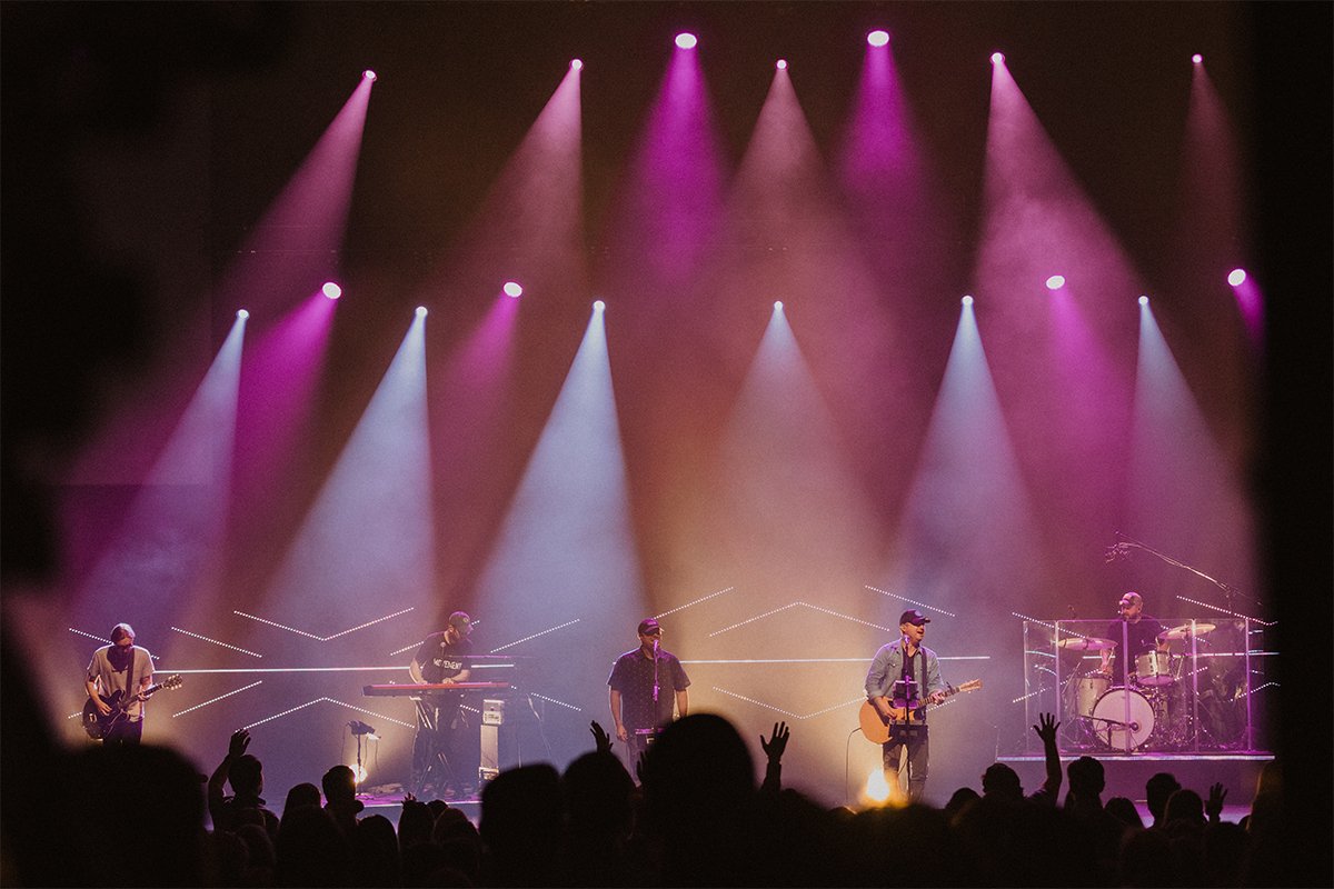 theporch's tweet image. /// Tuesday Vibes /// 
Are you ready for #ThePorch tonight at 7PM?! Always good vibes and good news. Plus, we're in our #MoodSeries and it's gonna be a good one. See you soon.