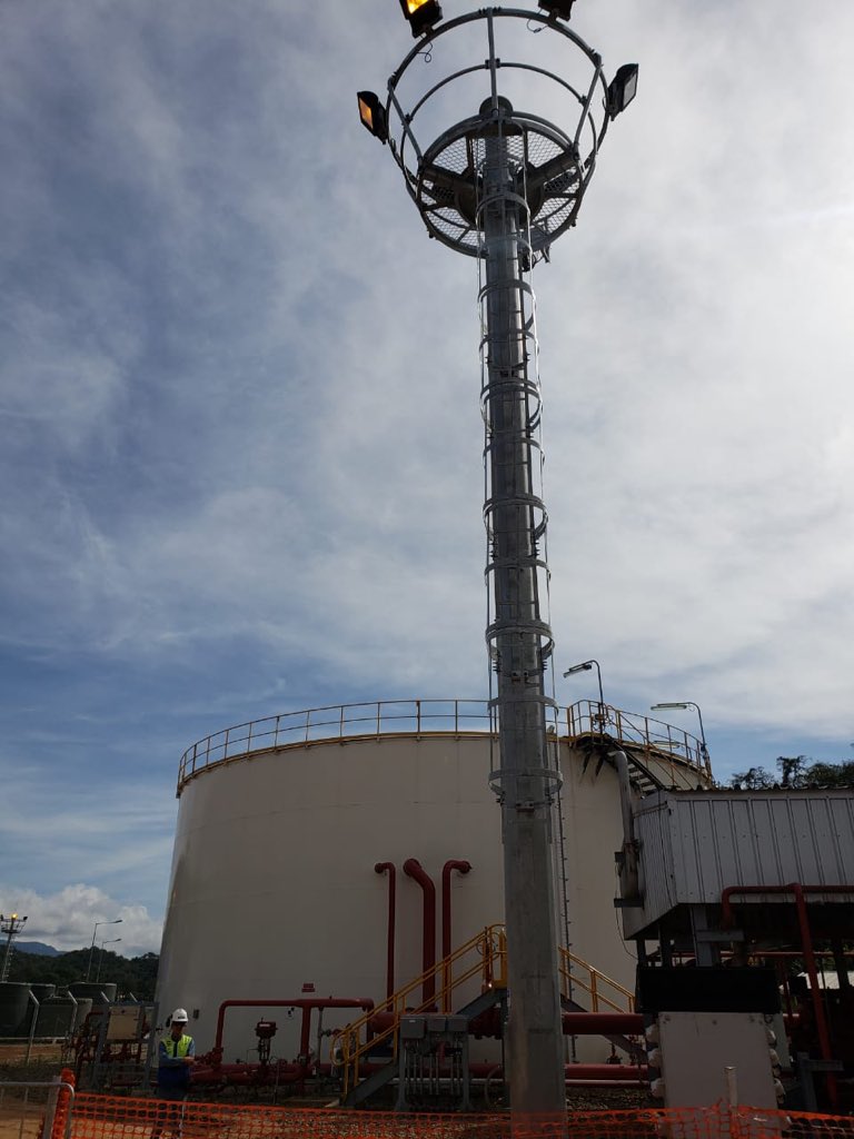 evoespueblo's tweet photo. Con mucha satisfacción, informamos al pueblo boliviano que incrementamos la producción de gas natural de Incahuasi en 3 millones de metros cúbicos por día, lo que significa un aumento de $us 45 MM al año en la renta petrolera para #SantaCruz. #Bolivia mira el futuro con esperanza https://t.co/rMBLXpTLY3