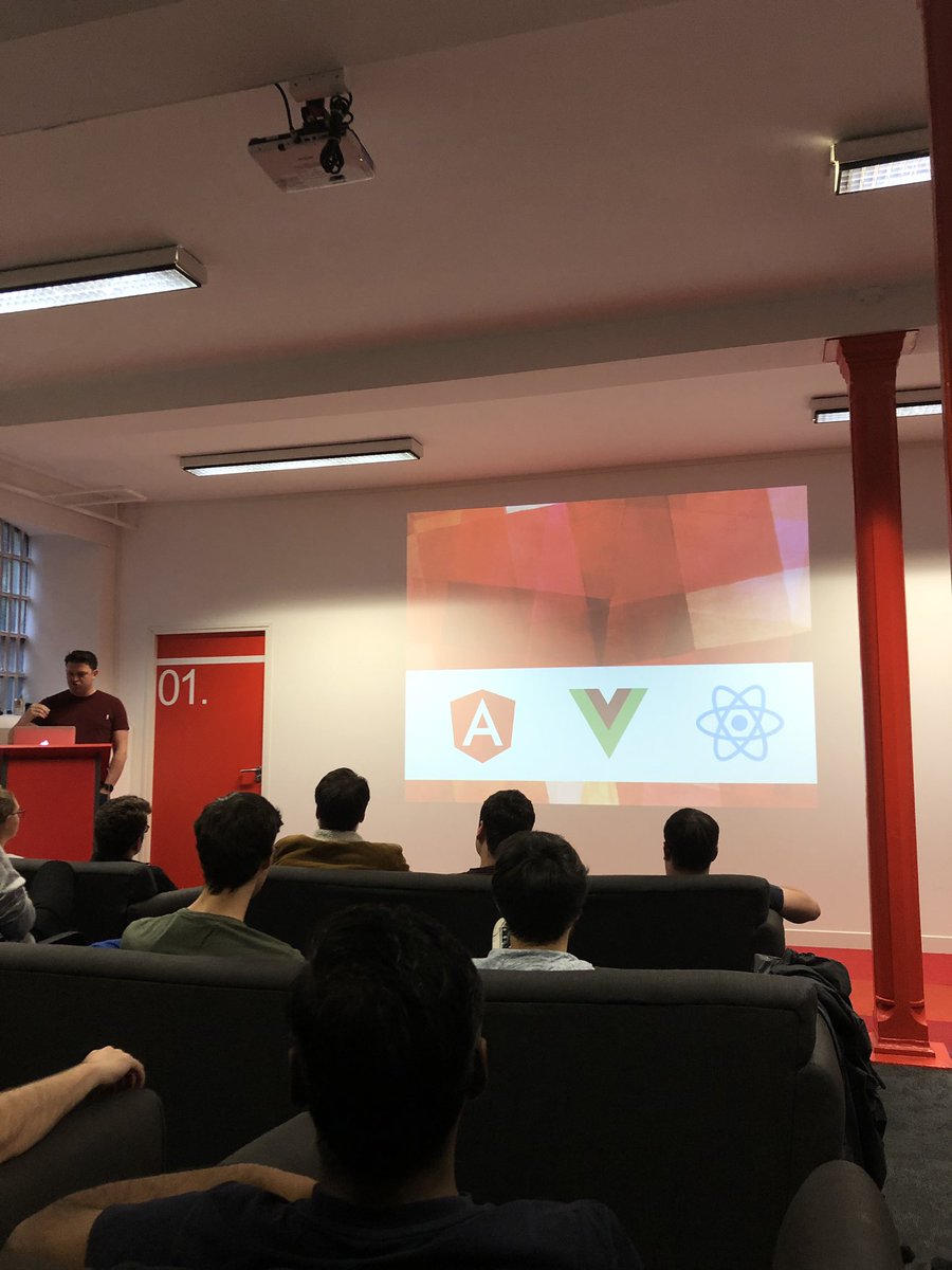 mattpowerdev's tweet image. Who wins.. you decide #NottsJS