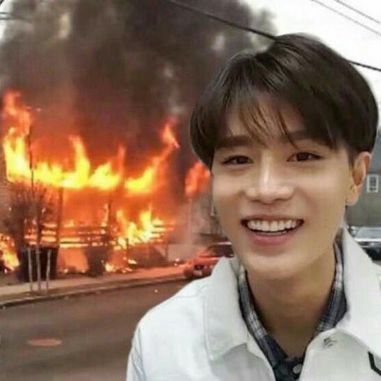 lipliphwang's tweet photo. hehe https://t.co/s5pQxWQUYr