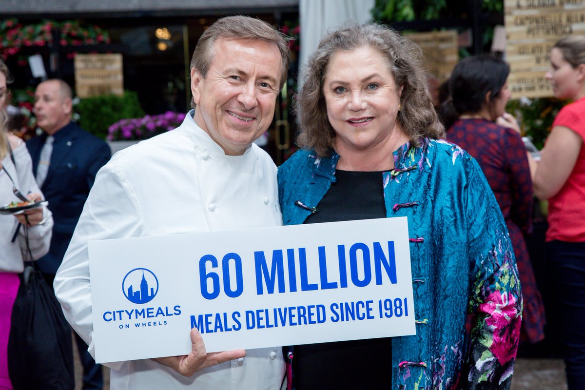 Citymeals's tweet photo. Thank you to all of the chefs and supporters who made our 34th Annual #ChefsTribute a huge success! With their generosity, we raised nearly $800,000 to prepare and deliver over 108,000 meals for homebound elderly New Yorkers. 📸: @konradbrattke &amp; @ericvitalephoto https://t.co/Wzc8A1LDE1