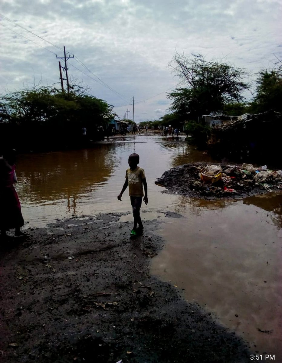 Flash floods in Kakuma Refugee camp have led to the destruction of settlements,destruction of food rations and the demise of four refugee children so far.Faulu Production,based in Kakuma,is trying to raise funds to support and fend for the affected refugees. #kakuma #faulukakuma