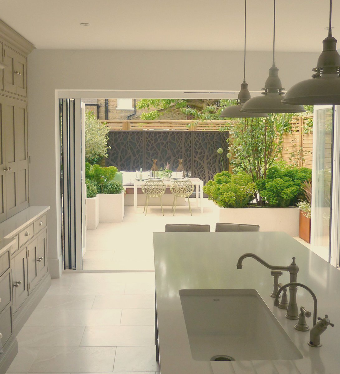 Georgia Lindsay tweet media