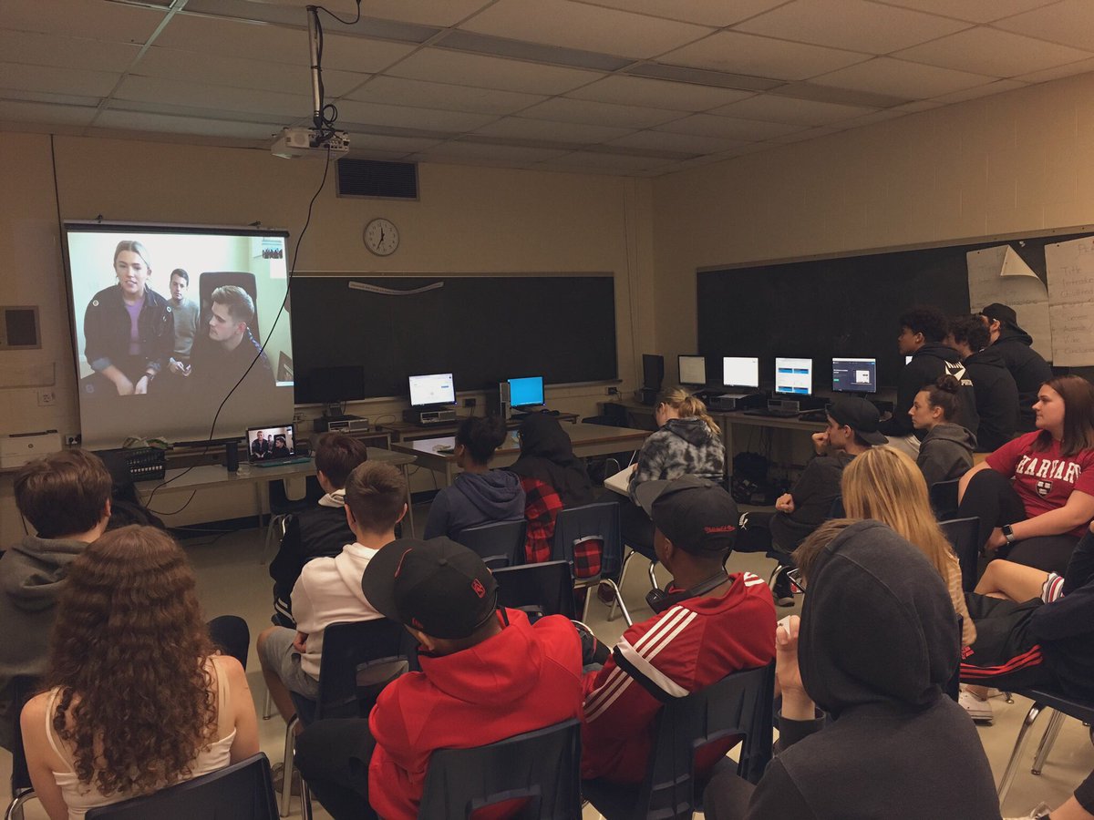 FrigaultMs's tweet photo. Incredible opportunity to have #Youtuber/#FitnessPop Star @TheFitMarshall, @haleyjordan12, and @cameronmoody Skype into my grade 10 Career class! Talked about #unknownpathways, working each day to your fullest and having a #passion! @LaurierSS @TVDSB #celebrity πΊπ»π· https://t.co/QTpPXNb4Eh