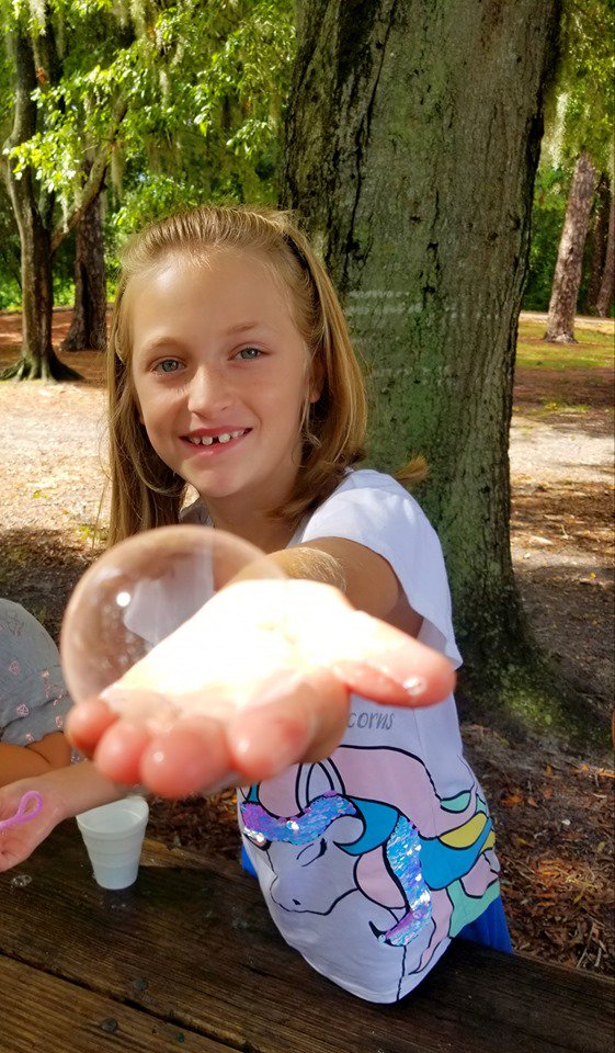 SarasotaPRD's tweet photo. ARLINGTON PARK & AQUATIC COMPLEX
Campers enjoyed making their own bubbles and edible soil today. They also had fun playing balloon battle!
@CityofSarasota #bubbles #bubblewar #arlingtonparksarasota #ediblesoil #summercamp https://t.co/C2596Hjogx