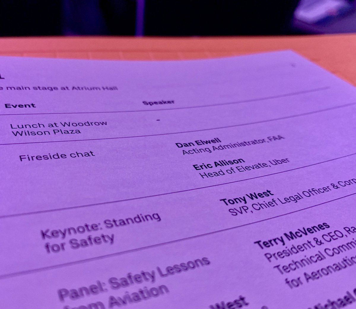 So... I think the absence of fireplace screensavers on those big screens during the ‘fireside chat’ at #UberElevate are a missed opportunity. 🤔 🤦‍♂️