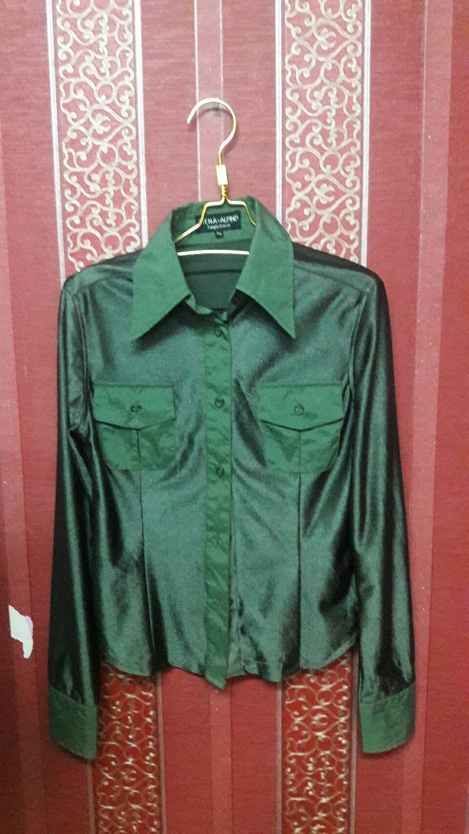 weenawan05's tweet image. เสื้อชีฟองแขนยาว คอปกสีเขียวขี้ม้าทั้งตัว งานเก๋และดูเรียบหรู รหัส C09
อก 16 นิ้ว 
ยาว  22 นิ้ว
แขน 24  นิ้ว
ราคา 100 บาท
สอบถามเพิ่มเติมได้ที่
IDLine : @maengposhop
Website ; maengposhop.com
Fb : facebook.com/maengposhop
Tel : 095-9269995 , 095-4466985