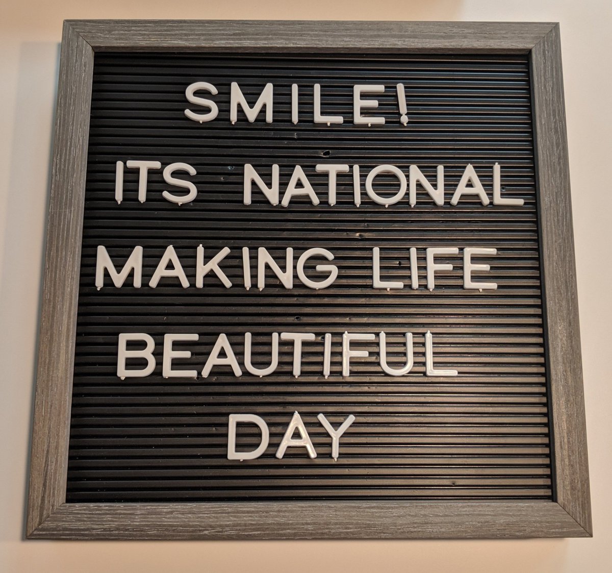 Chicagoland Smile tweet media