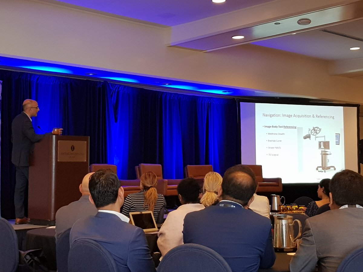 Dr Jay Khanna @JayKhannaMD speaking about AI and image guidance and automation in spine surgery. #AI #surgery