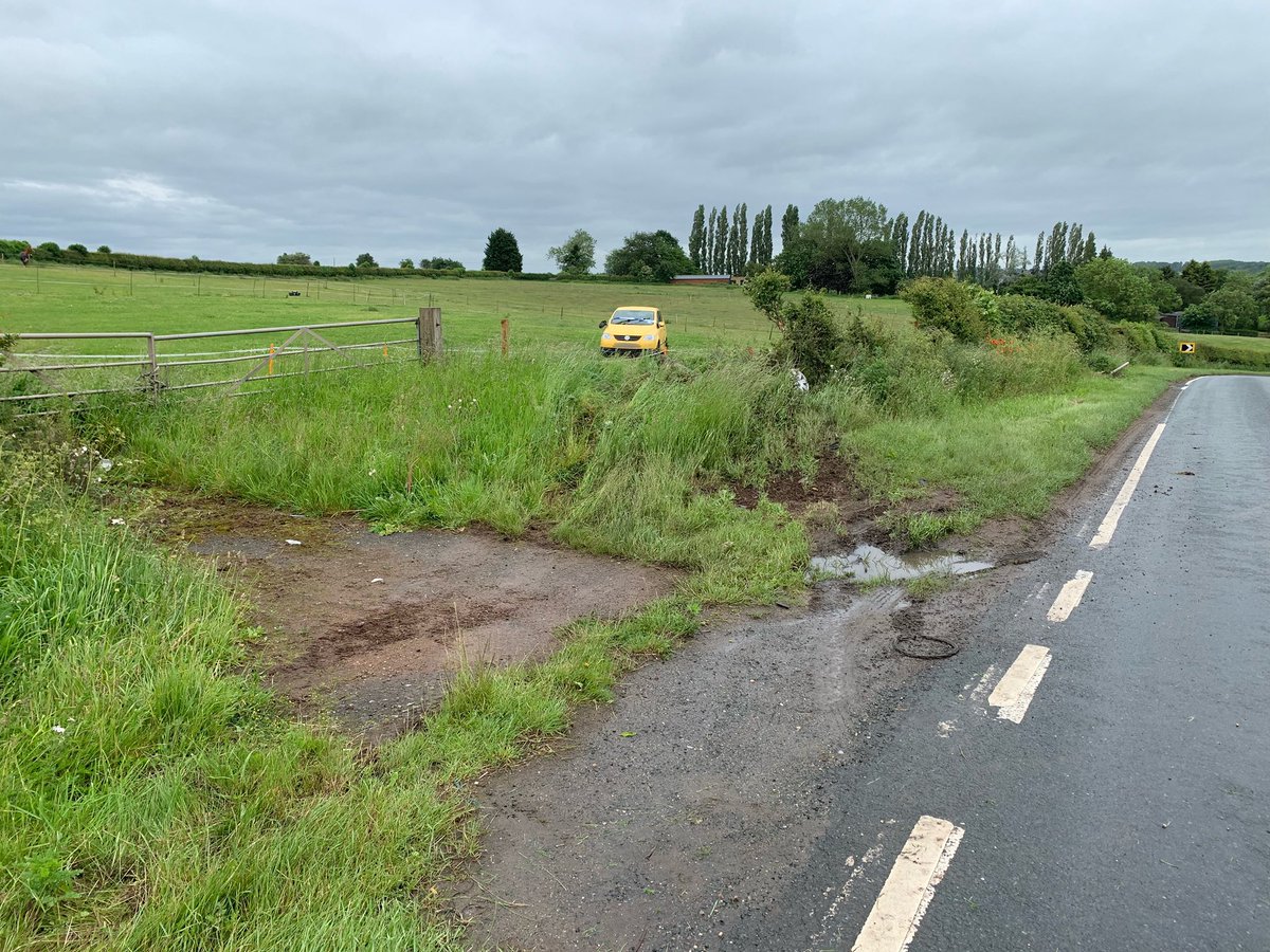 174DM's tweet image. A reasonably steady day early on but then the the damp roads ended my air of serenity. I was called to this RTC on the #A661 between #Plompton and #Spofforth #Harrogate Driver error but fortunately no injuries and the vehicle has now been recovered from the field.