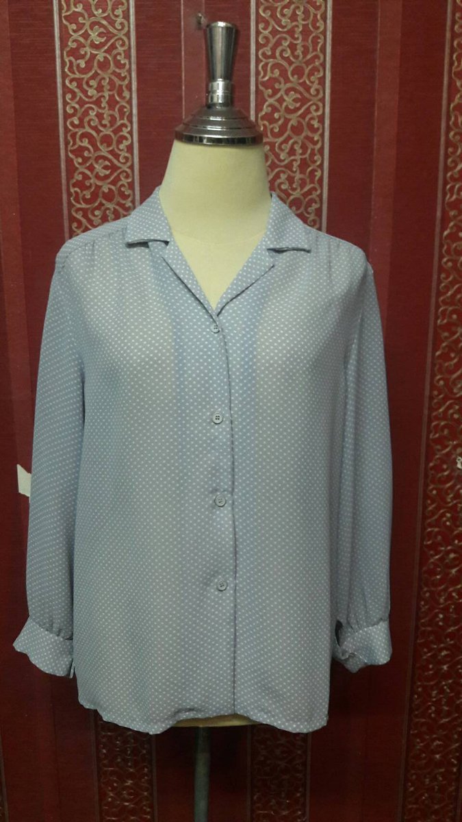 weenawan05's tweet image. เสื้อชีฟองแขนยาว คอปกสีฟ้าลายจุดทั้งตัว งานเรียบหรู รหัส C12
อก 21 นิ้ว 
ยาว  24 นิ้ว
แขน 21  นิ้ว
ราคา 100 บาท
สอบถามเพิ่มเติมได้ที่
IDLine : @maengposhop
Website ; maengposhop.com
Fb : facebook.com/maengposhop
Tel : 095-9269995 , 095-4466985