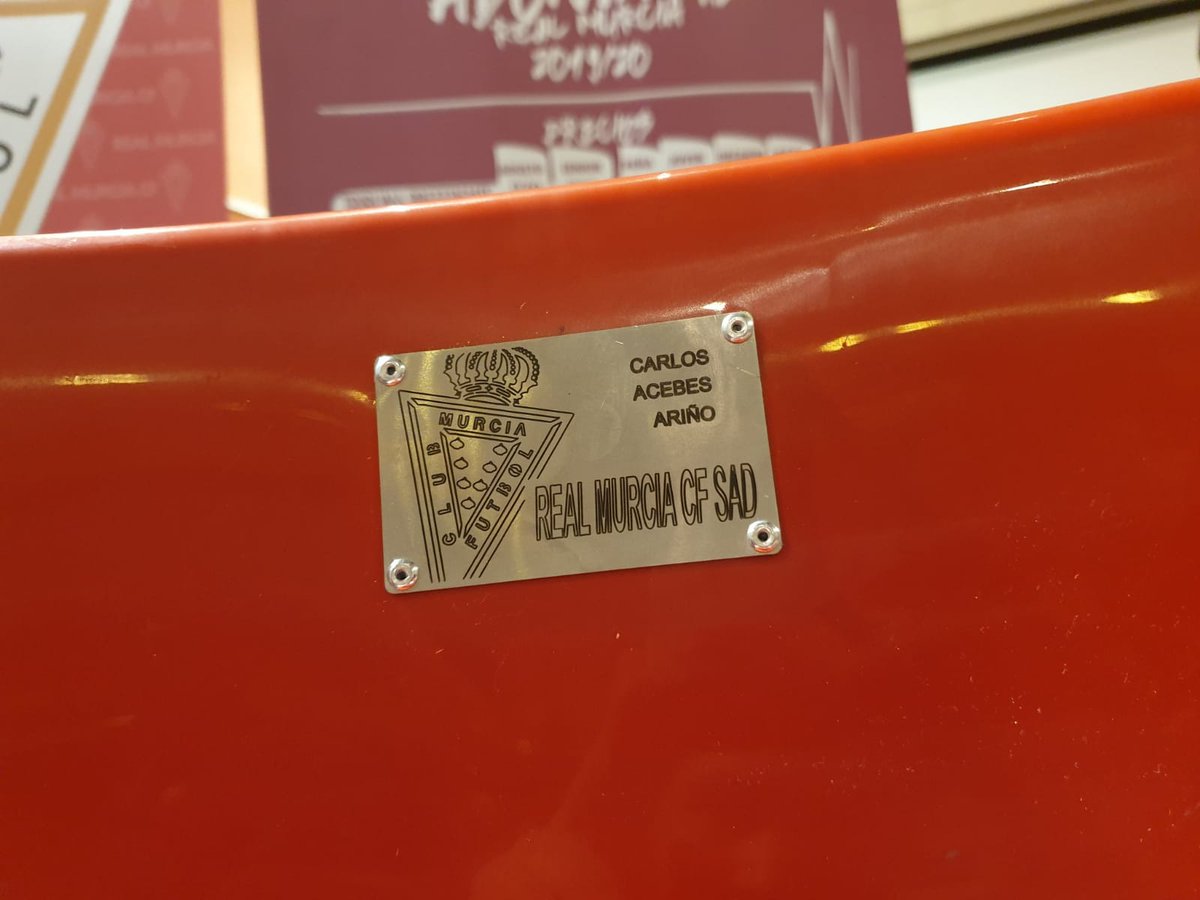 antoniorh9's tweet photo. I'm pretty sure that many international shareholders are going to get their #RMUCard, and some, romantic, are going to name a seat in NC. A great way to be with us every match!
It all adds up.
#MásVivo #MoreAlive #PiùVivo https://t.co/XeZTlk90v1