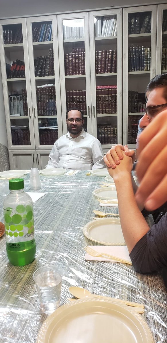 Shaalvim's tweet photo. Tonight at Rav Turetsky’s shiur mesibat preida! #Shaalvim5779 #Preida #ChassidimDontSayGoodBye https://t.co/2SlwskdqJ7