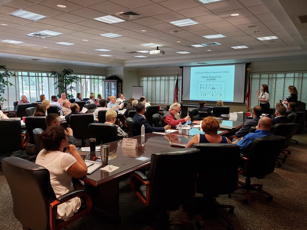 sealaworks's tweet photo. Our @ACCS_Education partners, @LBWCC, @EnterpriseState, @wccdothan are presenting their #workforcedevelopment grants to Council menbers! We are so glad to help support their initiatives and program to provide training to their students, communities, and region! @Alabama_Works https://t.co/KgEwJI32pT