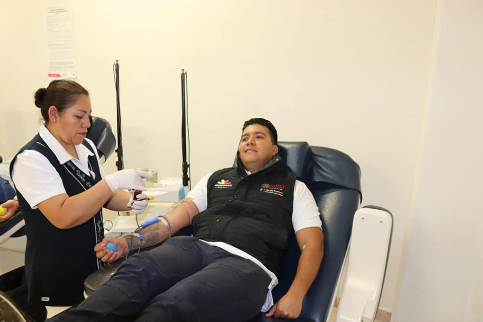 SeguroPopuMich's tweet photo. La @opsoms designó que el 14 de junio de cada año se celebra el Día Mundial del Donante de Sangre como muestra de reconocimiento y agradecimiento hacia los donantes de sangre de todo el mundo.
#ElSeguroPopularSeTransforma #MichoacánseEscucha https://t.co/Vlq2E9fqI3