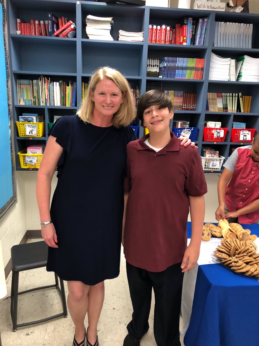 tefftwith2fs's tweet photo. Rarely in life do you find people that make you WANT to succeed, grow, &amp; learn. People that patiently guide, inspire, &amp; love with all their ♥️. For us @pepatty62 @cfstovall43 @artsmartashland @hainescm &amp; ACR were those people at Ashland ES.  👋🏽 ES, hello MS! #AshlandSOAR https://t.co/uAlB9e8aX8