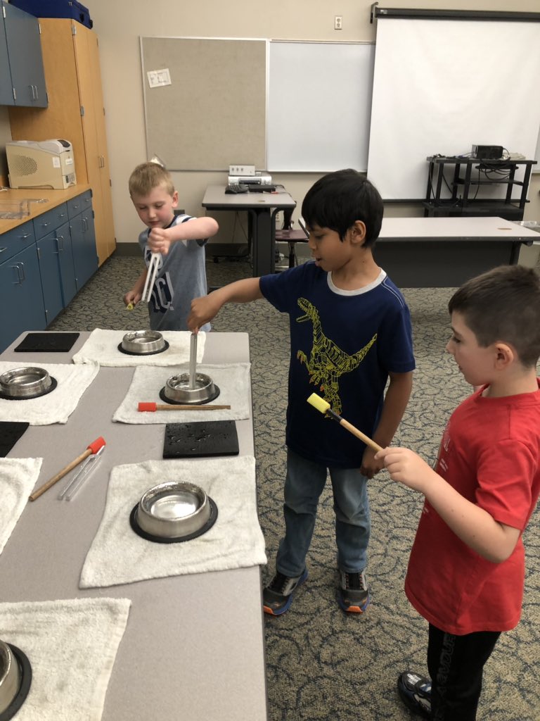MrsPozner's tweet photo. Sound Workshop Fun! #vibrations https://t.co/XIMRH4zfep