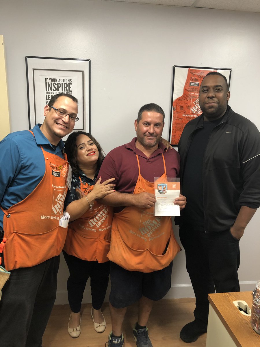 Great job to Jose here at Store 0265 for creating and protecting shareholder value. <a href="/Spencernorrist1/">Spencernorristhd</a> <a href="/Jenn_ProDs0265/">Jennifer ProDS 0265</a> @LisaMal77559069