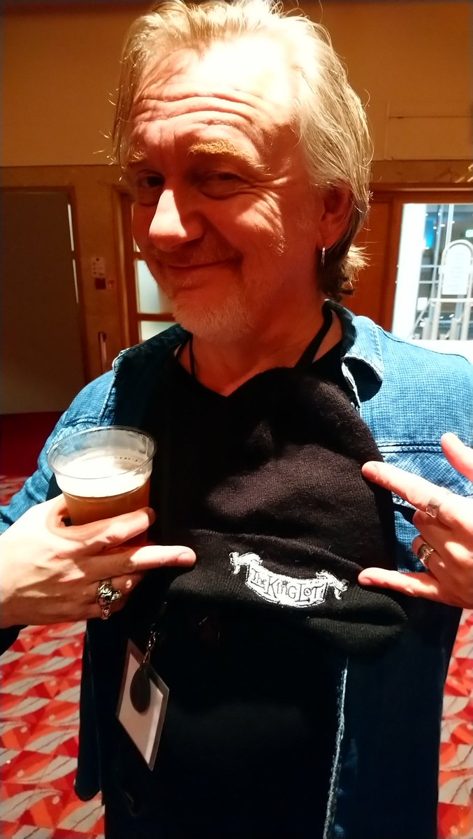 wcd07's tweet photo. @LukeyEDH You need to follow better people Luke 😁 Mine is full of @EDHbandUK @BKCobraOfficial @TheKingLot @HollowstarBand @MasonHillBand @florenceblackUK fans 🤘 just ask @luzmor01 😎 https://t.co/Qz5s19aK2n