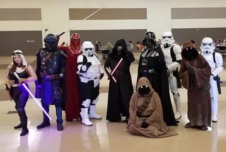 501stSPD's tweet photo. TR-13884 on troop at The Annual Family Fun Day at the Navy Operational Support Center Tulsa, on June 1st, 2019.
📸: Oklahoma Garrison
#SovereignProtectors
#OklahomaGarrison
#501stlegion
#Ge'talVhehClan
#KesselBase
#BadGuysDoingGood https://t.co/51MePpCtOT