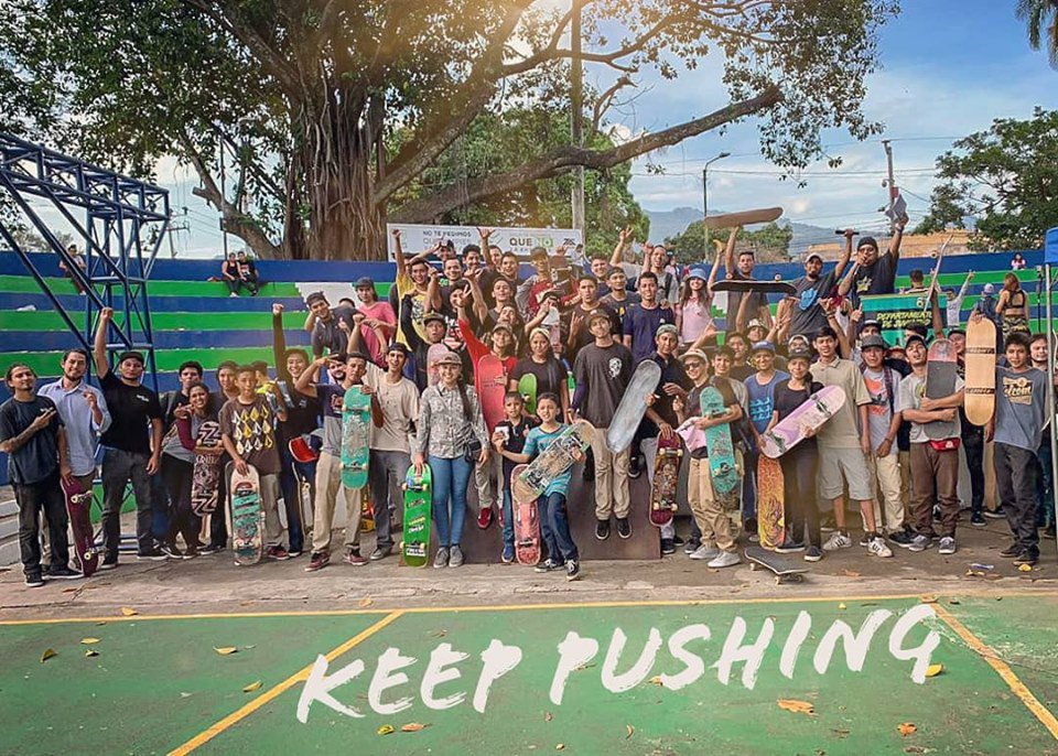 asoskatesv's tweet photo. 25/MAYO/2019
KEEP PUSHING 2019 
Reactivando la escena skate en Santa Tecla! 
Gracias a Punto Joven Tecla por apoyar a los jovenes patinadores en su municipalidad.

SKATEBOARDING COMO HERRAMIENTA DE PAZ!
@asoskatesv @SantaTeclaSV https://t.co/c4ek6PQk6v