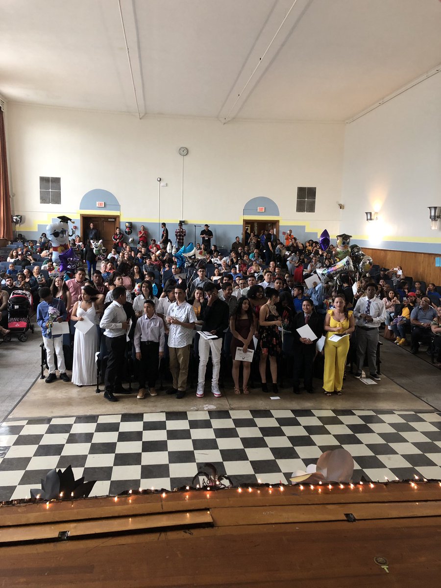 MaribelCorbett's tweet photo. Burns Latino Studies Academy 7th/8th Grade Promotion! #TheBurnsWay❤️ https://t.co/Gl9l3kOxdS