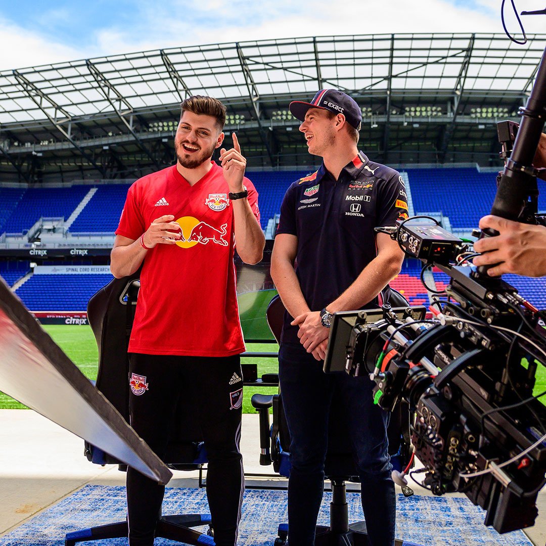 redbullracing's tweet image. Awesome day shooting with @Citrix at the @NewYorkRedBulls fortress! 🙌🎮⚽️🎥 #CitrixIsHow #RedBullFamily