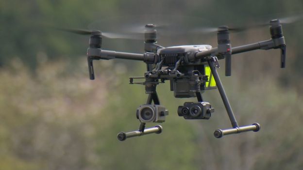 BBCParliament's tweet photo. Could drones become a new weapon of terror? @KristiinaCooper reports on recreational drone use #TodayInParliament
https://t.co/NCmIQuaLuu
Tonight @BBCRadio4 &amp; @BBCSounds at 1130pm https://t.co/dxOCWuAzDf