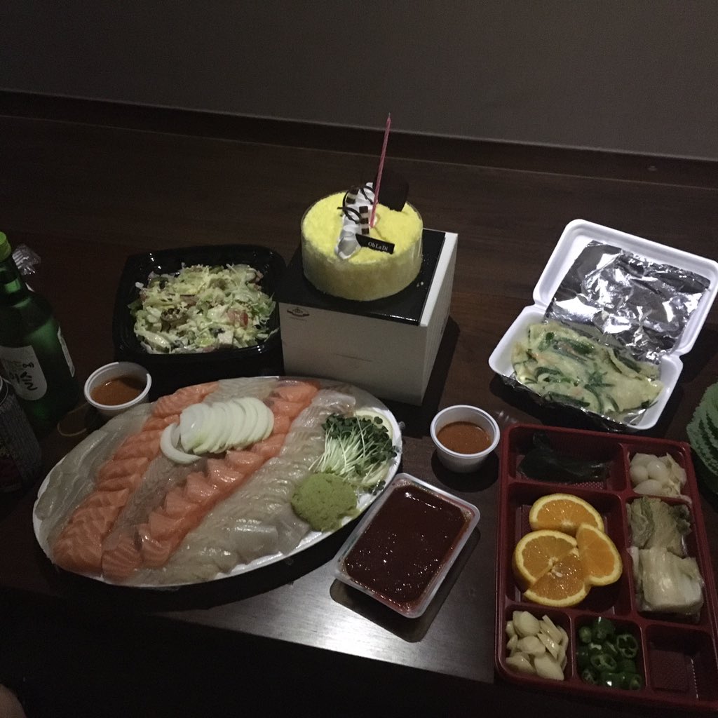 호그 tweet media