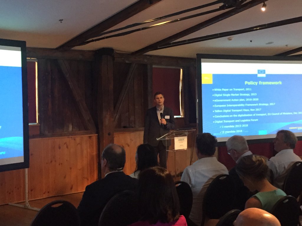FENIX_LogistiX's tweet photo. Szymon Oscislowski @EU_Commission @Transport_EU giving an overview of the EC’s goal for 2015-2019. One of them is digitalisation and this is exactly what AEOLIX is doing in the #logistics sector and improving #supplychain https://t.co/c4oZQcxD7W