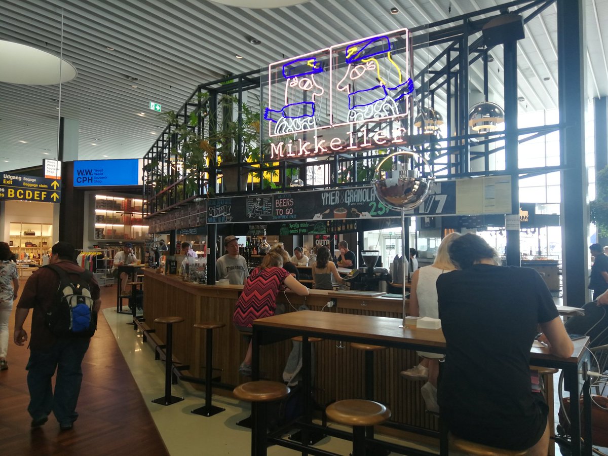 You know the day is looking tidy when you touch down in a sunny Copenhagen and stop in for the first Mikkeller of the day at their new airport bar, en route to their HQ for a 2pm 'meeting'...
#thirstycambridge #mikkeller #cambridge #copenhagen #beerlife #itsatoughjob