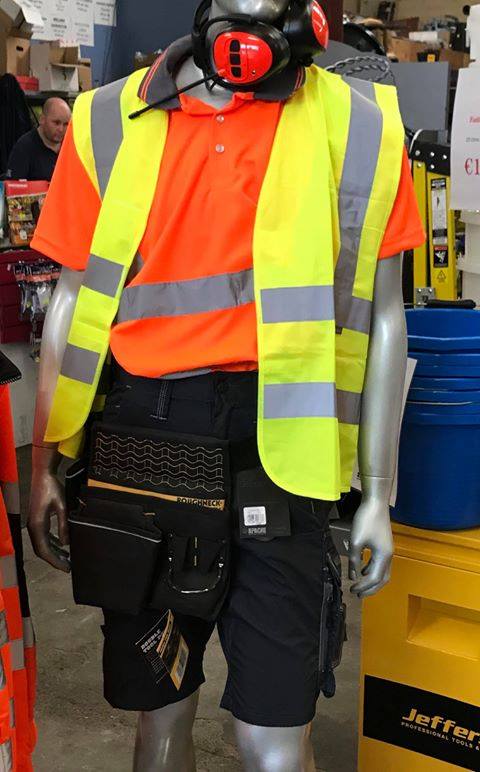 macroomtoolhire's tweet photo. The Sun is out guys 🌞 Stay cool at work with our range of summer Work Wear. #Portwest Polo-shirt, #Apache Work Shorts &amp; Tinted Safety #Glasses - All 3 for just €45 
#sun #summer #workwear #staycool #macroom #tool #hire #sales #toolsforalltasks https://t.co/ftpWc0hlEl