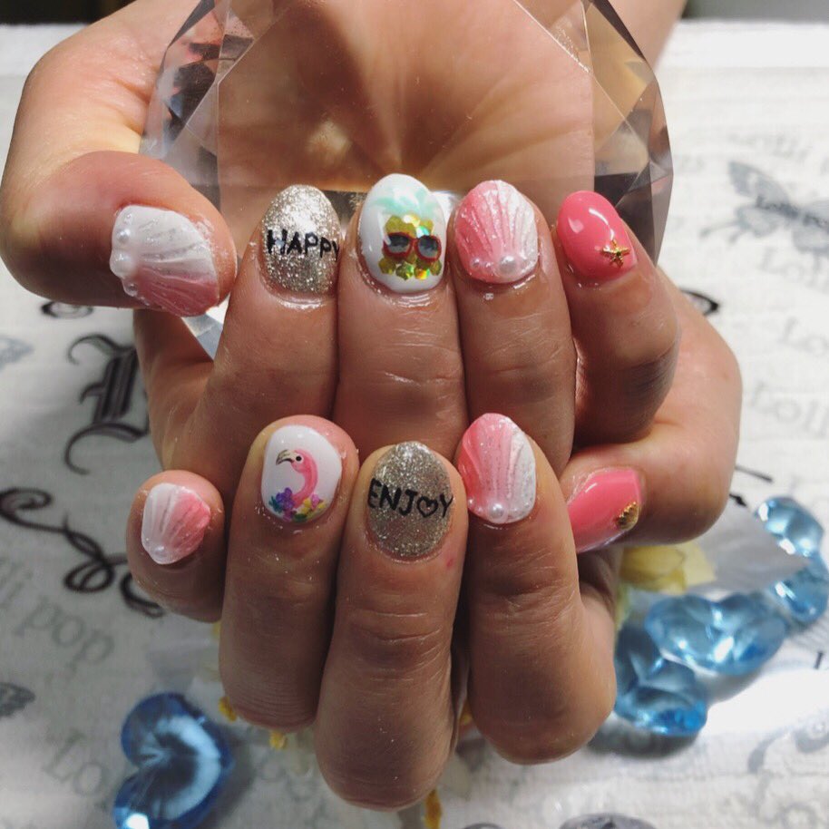 Namihey ジェルネイル Lollipopnail 自爪を削らない パラジェル 自宅サロン ネイル19 ネイルデザイン19 トレンドネイル ニュアンスネイル 夏ネイル19 ラメネイル パイナップルネイル フラミンゴネイル 手描き 人魚の鱗ネイル ちゅ