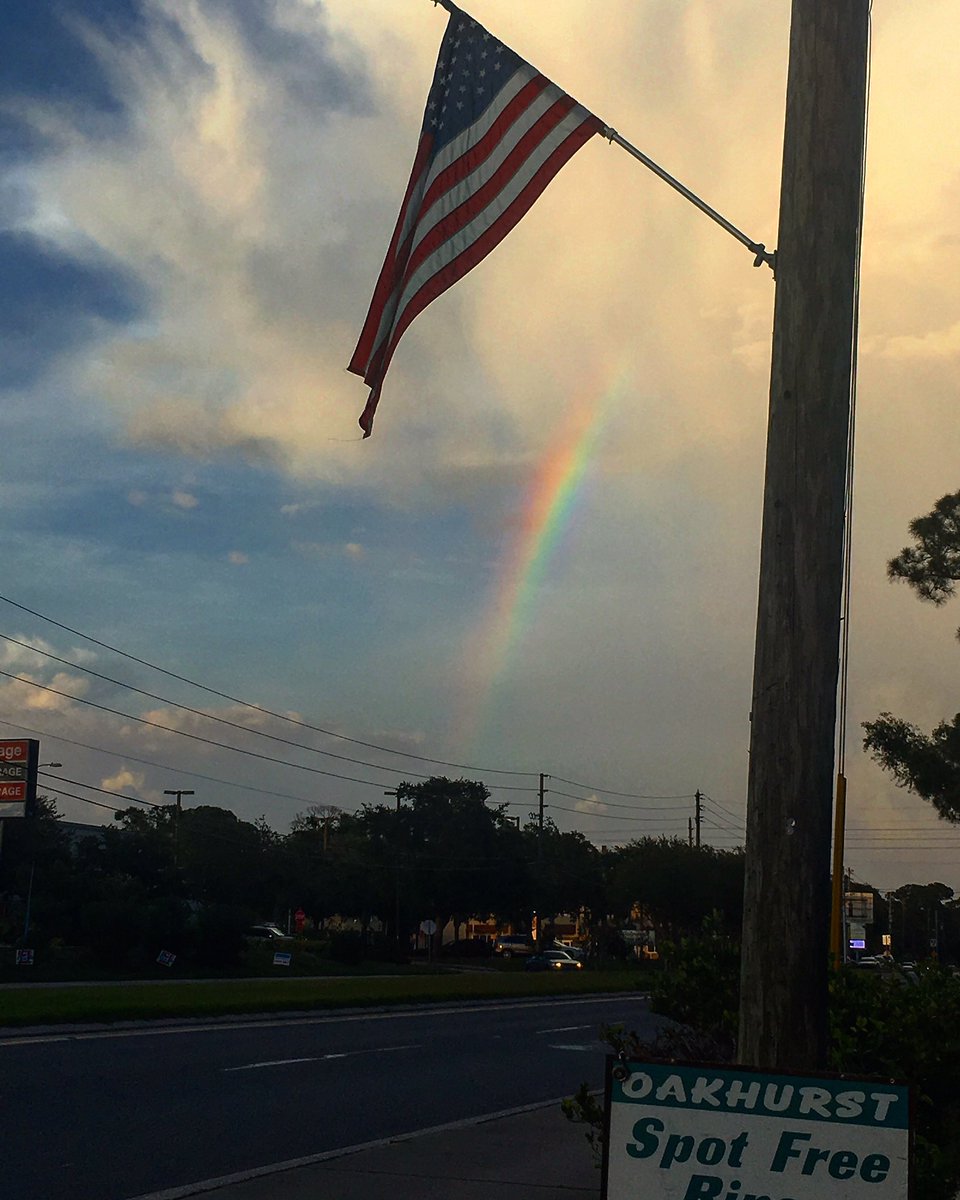 scottydavis's tweet photo. Was ridinโ shotgun with Stef last night. I wonโt lie, I had goosebumps when I took this picture. #RandomRainbow #Florida #Sunset https://t.co/rQc0QzwFne