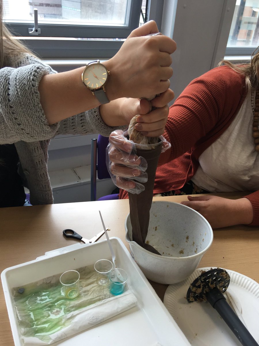 MrsSMcD's tweet image. Exploring the digestive system. Bringing an abstract concept to life #teachfirstSI #GrowingGreatMindsTogether #teamlayton