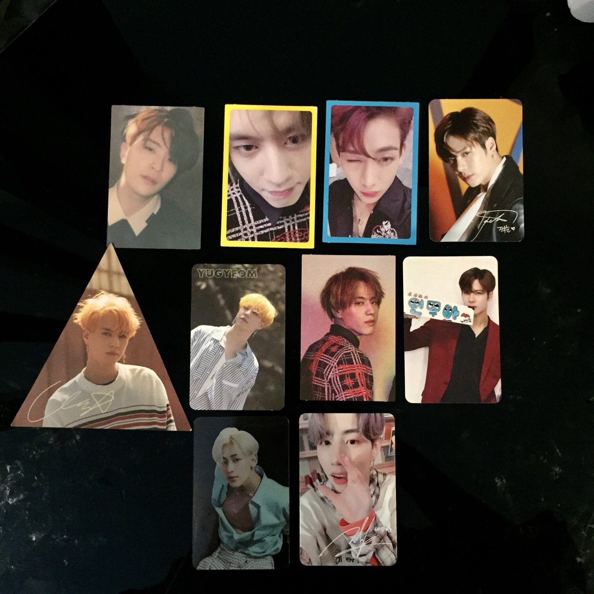 spiderxjaebeom's tweet photo. มีใครสนใจมั้ยครับ จะขายให้ใบละ 100 ออกค่าส่งเอง 30/50 https://t.co/dijoNfiiBW