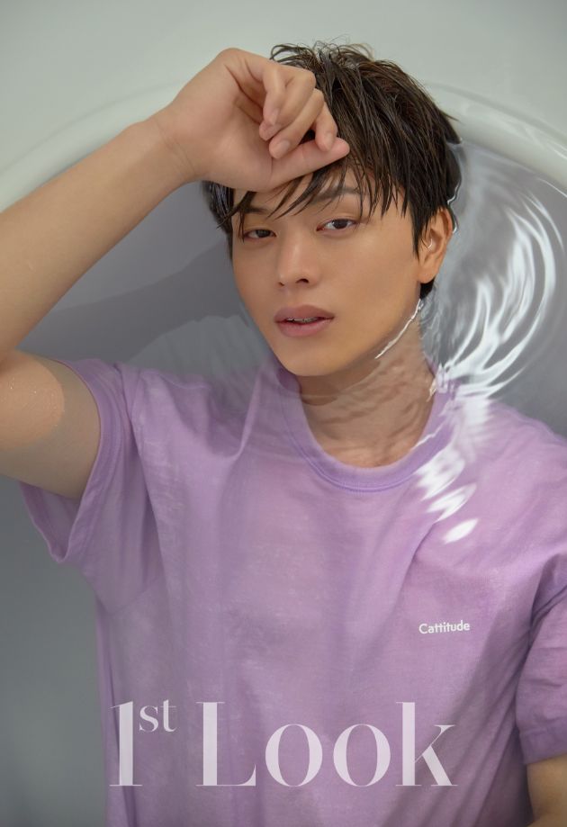 8COLLABONATION8's tweet photo. #BTOB の #ソンジェ 着用♡
[ #CEAND ] LETTERING T-SHIRTS 

ソンジェ着用のバイオレット以外にライム、ホワイト、ブラックあり😊
https://t.co/xSIBrCyM9E

#육성재 #비투비 #韓国ファッション #韓国ブランド #韓国通販 #オルチャン #韓国通販 #韓国好きな人と繋がりたい https://t.co/YnIXPVdTv9