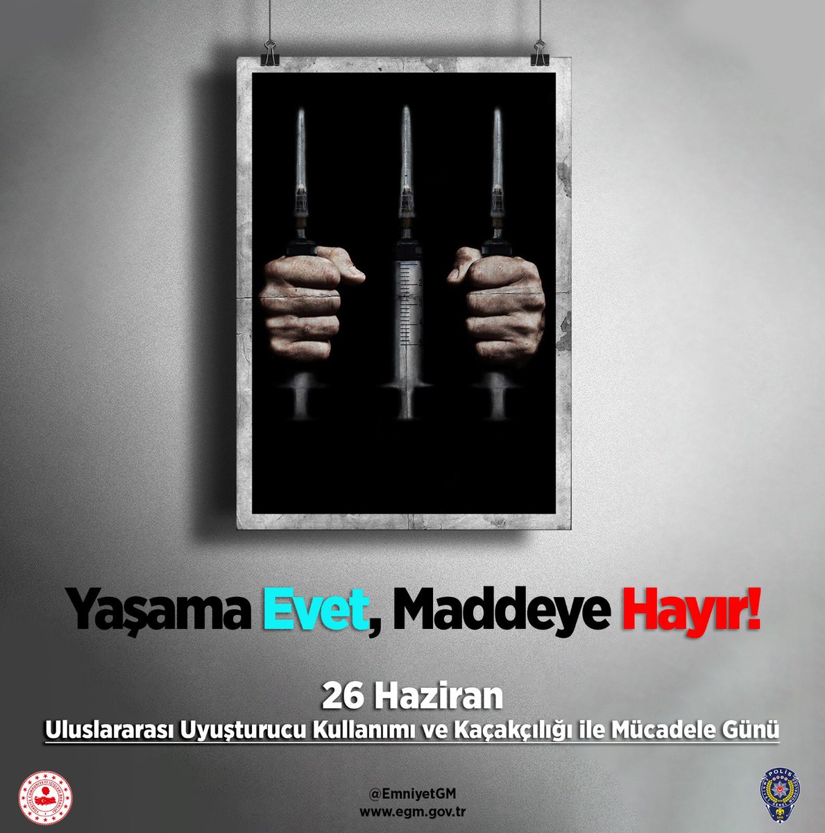 Uyuşturucu ile mücadele herbirimizin üzerine düşen büyük bir sorumluluktur ... 

Türk Polis Teşkilatı olarak geleceğimizi emanet edeceğimiz gençlerimizi, yarınlarımızı bu illeten korumak için kararlı mücadelemizi yılmadan yorulmadan sürdürmeye devam edeceğiz..