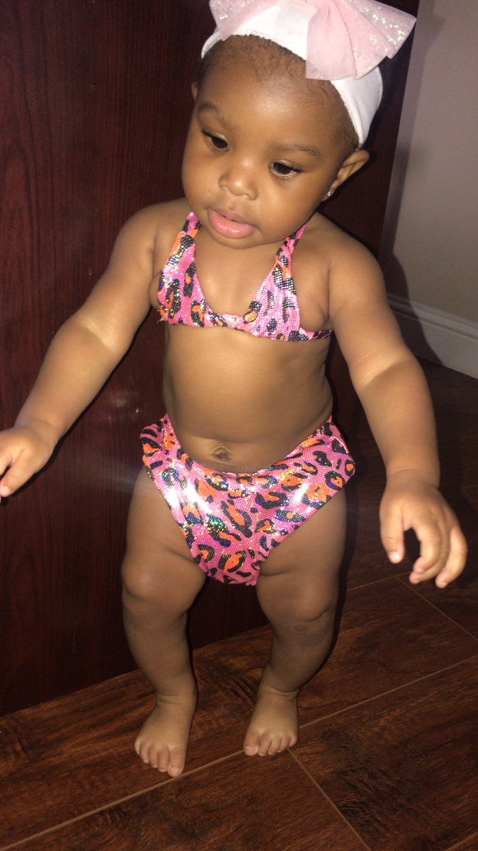 iamhopeavery's tweet photo. Leopard 🐆 Holographic Bikini Top/High Waisted Bottoms #HandmadebyHope Instagram: @iamhopeavery 👙 https://t.co/Lm1pUcktXP