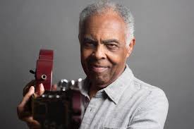 Happy Birthday Gilberto Gil, playing his Vilamundo on now - he\s 77 today 